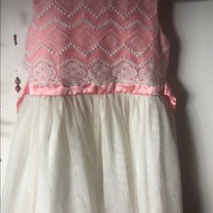 Girls dress